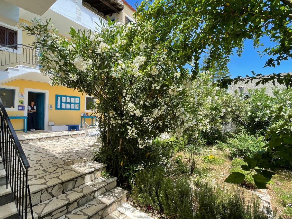 קאסיופי Sunflower Apartments & Studios מראה חיצוני תמונה