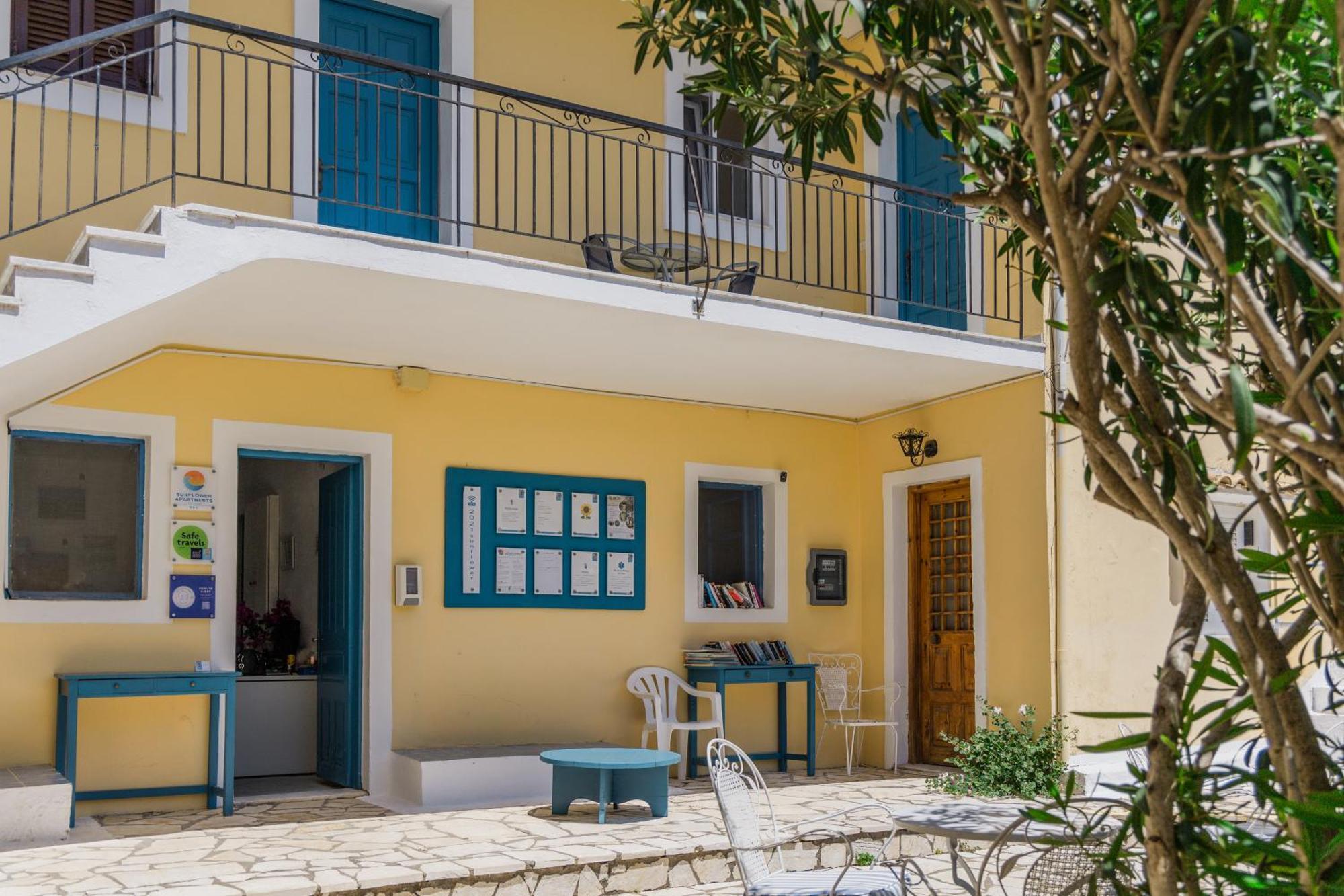 קאסיופי Sunflower Apartments & Studios מראה חיצוני תמונה
